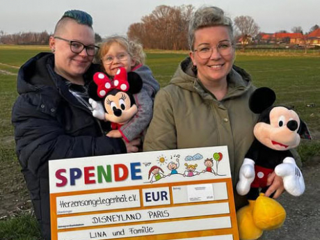 Lina fährt nach Disney-Land
